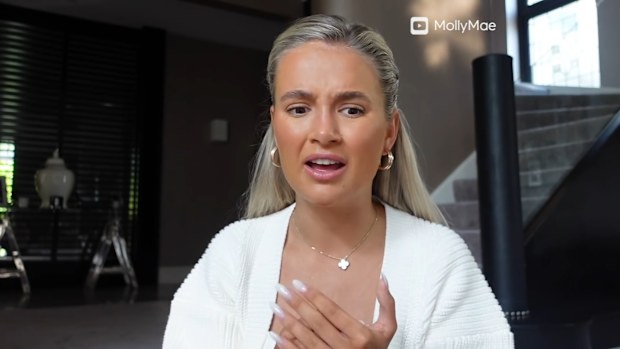 Love Island UK, Molly-Mae Hague, endometriosis