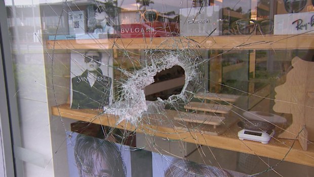 Police are hunting up to five people who went on a destructive rampage early this morning across several suburbs in Logan, Queensland.