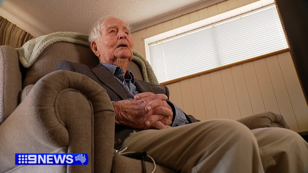 Australia's oldest living World War II veteran, Colin Wagener, has celebrated his 108th birthday at his property in the Adelaide Hills. 