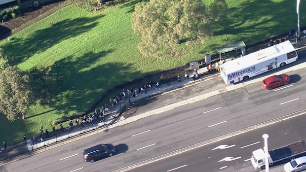 There were massive queues in Sydney's north during peak hour after a train breakdown.