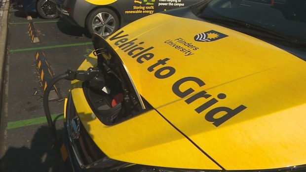 A technology revolution could lower energy bills in households across Australia.Electric cars, which can be used as powerful batteries, are helping some residents in South Australia keep the lights on for less.
Barossa winemaker Joseph Evans was the first person in the state to make the switch to a next-generation electric vehicle.
