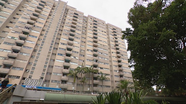 Three thousand residents in Waterloo Estate have been issued a long-awaited eviction notice, as the building is handed over to developers. 