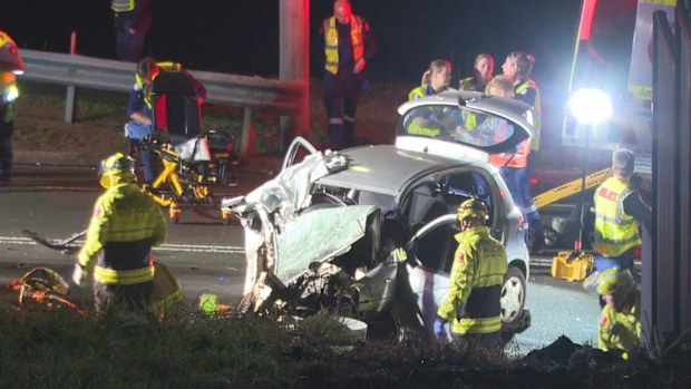 Two people have died in a head-on crash in Heckenberg.