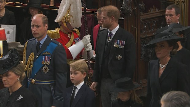 Queen Elizabeth funeral coffin procession St George's Chapel