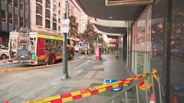 Sydney fire evacuates apartment building