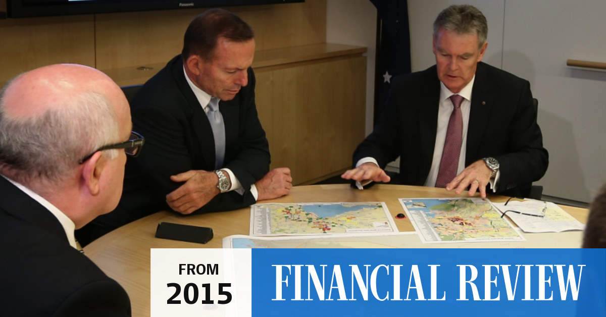 Tony Abbott denies facilitating ASIO security breach during 'photo opportunity'