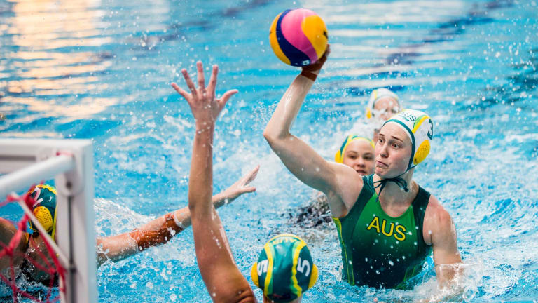 Australian women's water polo team taking Euroepean ...