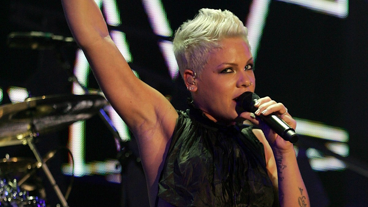 Pink Australian tour: US singer Pink kicks off Australian tour in ...