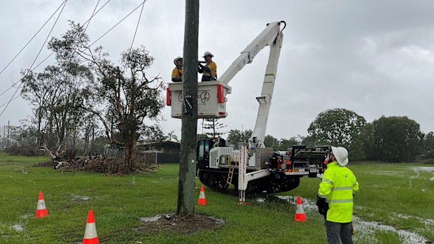 Crews work to restore power and downed lines across South East Queensland.