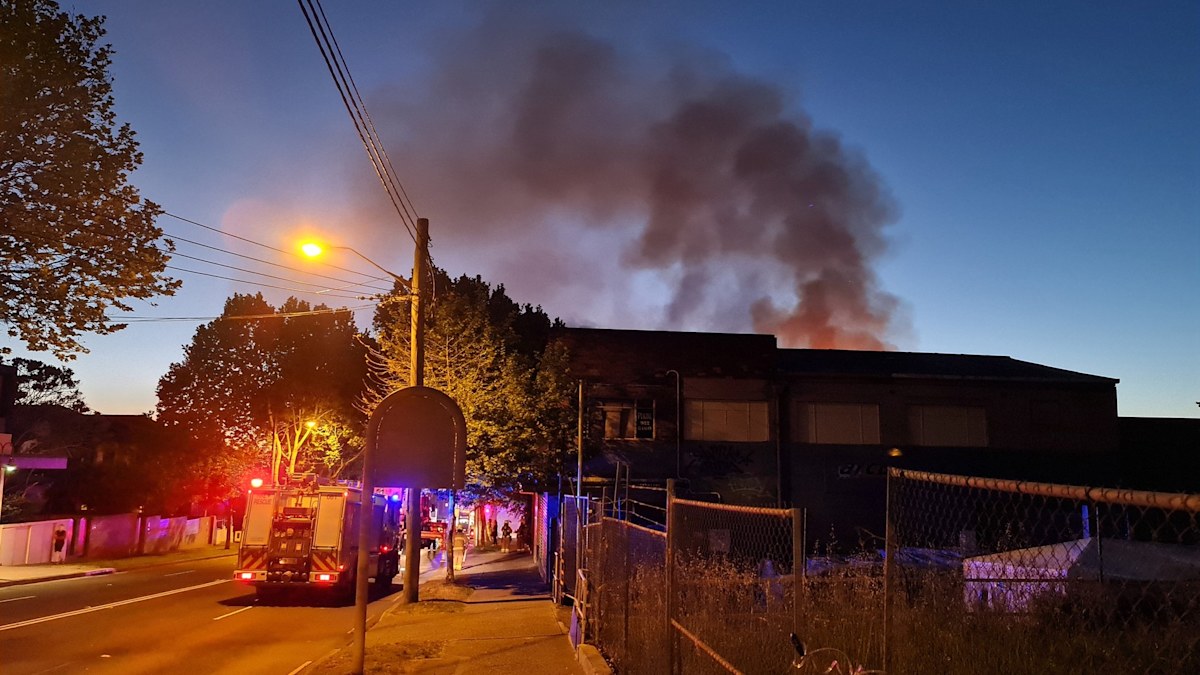 Sydney News: Eight people evacuated after warehouse fire in Sydney's ...