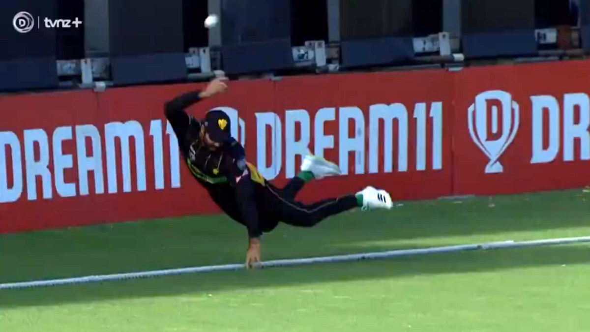 Cricket news 2024 New Zealand Super Smash 'best ever' catch stuns