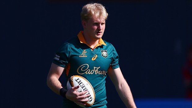 Tom Lynagh bir Wallabies antrenmanında.