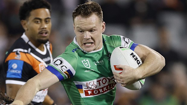 Ethan Strange, Raiders formasıyla.