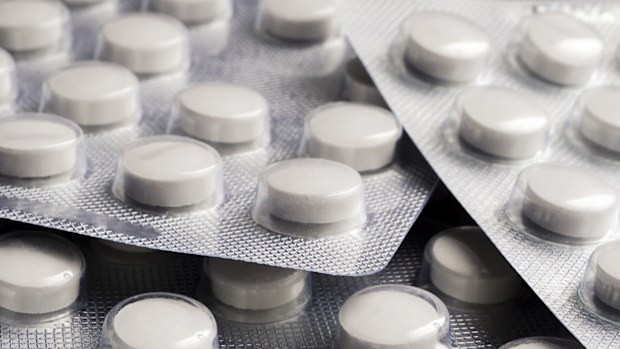 Tablets in blisters lie on top of each other