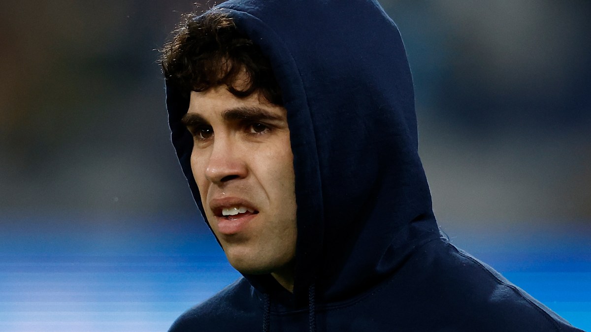 Coach muzzled as 0k star’s career ‘hangs by a thread’