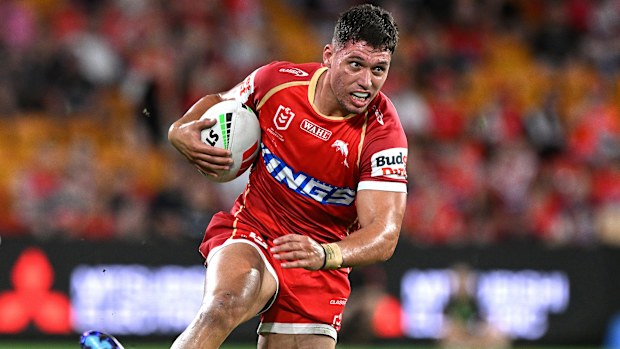 Dolphins'tan Jake Averillo.