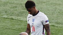 LONDON, ENGLAND - JULY 11: Marcus Rashford of England looks dejected following defeat in the UEFA Euro 2020 Championship Final between Italy and England at Wembley Stadium on July 11, 2021 in London, England. (Photo by Facundo Arrizabalaga - Pool/Getty Images)