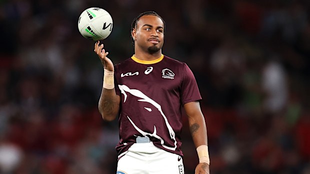 Ezra Mam of the Broncos.