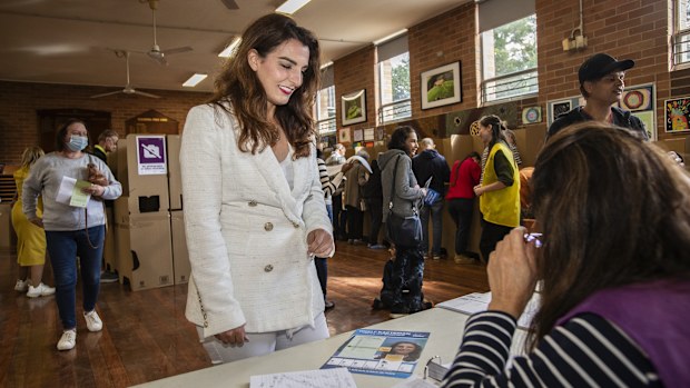 Gisele Kapterian at a voting place during the 2025 federal election.