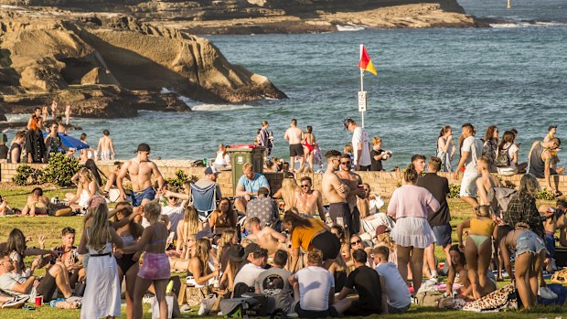 Sydney warm weather