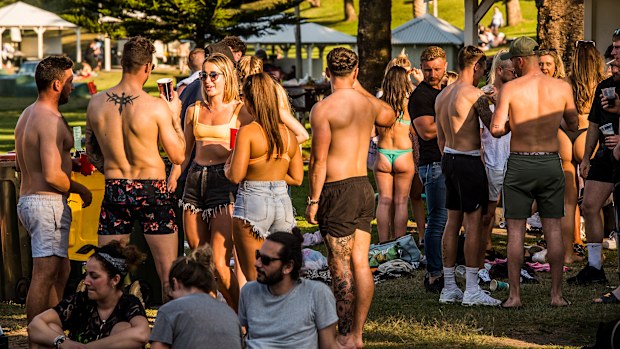 Sydney warm weather