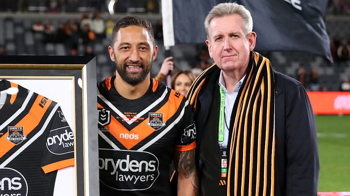 Megerősítették a Wests Tigers fedélzeti visszacsapását, és Barry O’Farrell visszatért az elnöki posztra