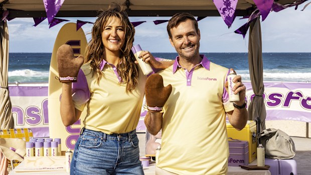 Vicki (D'Arcy Carden), Martin (Will Forte) in Sunny Nights on Stan