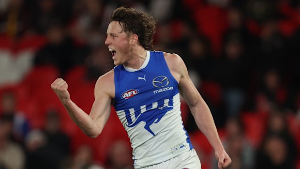 Nick Larkey del norte de Melbourne.