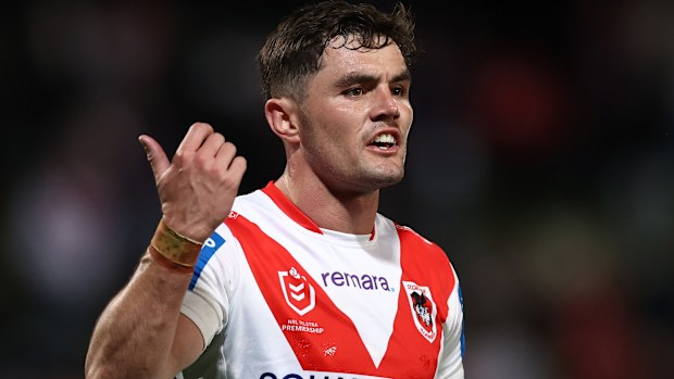 Kyle Flanagan, Dragons formasıyla.