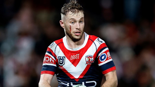 SYDNEY, AUSTRALIA - JULY 12: Sam Walker of the Roosters runs the ball during the round 19 NRL match between St George Illawarra Dragons and Sydney Roosters at Netstrata Jubilee Stadium, on July 12, 2025, in Sydney, Australia. (Photo by Brendon Thorne/Getty Images)