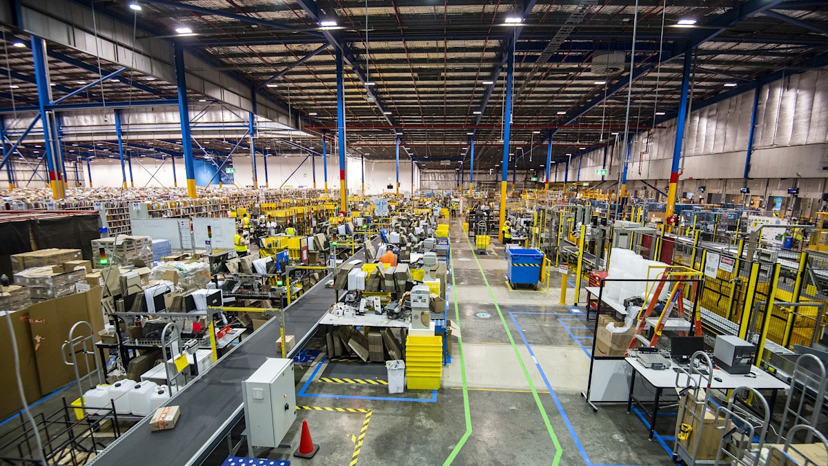 Amazon Australia jobs: 'no experience required' for hundreds of jobs up ...