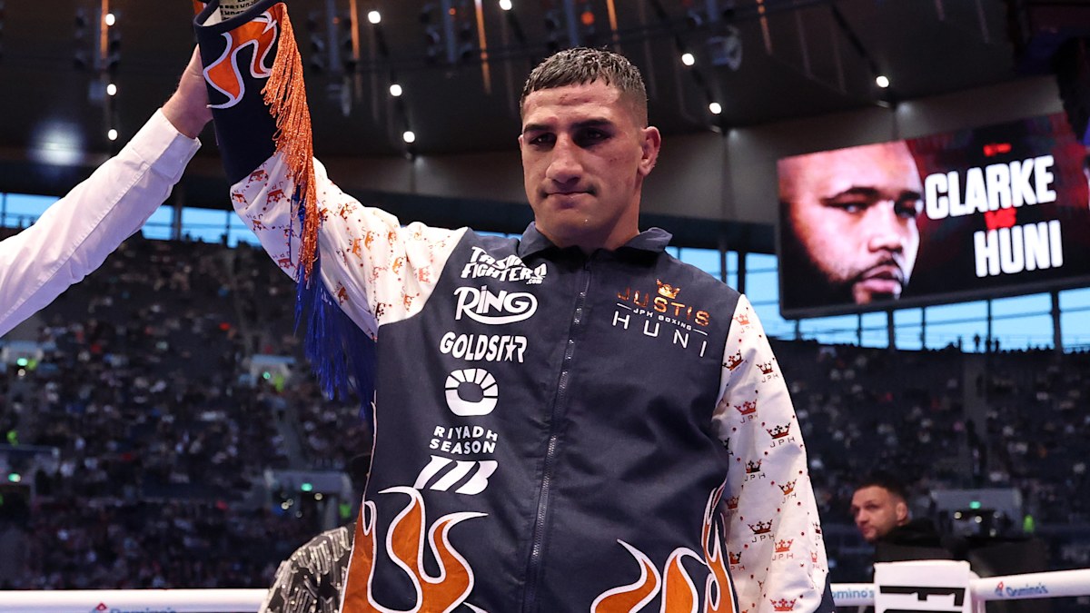 Justis Huni is verwikkeld in een juridische strijd tussen rivaliserende promoties en overwinningen tegen Frazer Clarke