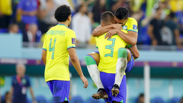 DOHA, QATAR - NOVEMBER 28: Casemiro of Brazil celebrates after scoring his team's first goal with teammates during the FIFA World Cup Qatar 2022 Group G match between Brazil and Switzerland at Stadium 974 on November 28, 2022 in Doha, Qatar. (Photo by Matteo Ciambelli/DeFodi Images via Getty Images)