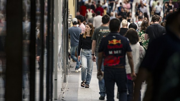 A photo of shoppers in the Queen St Mall. Population, economy, demographics, people, Australia, generic