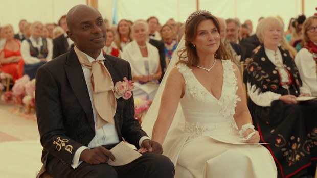 Rebel Royals. (L to R) Shaman Durek Verrett and Märtha Louise in Rebel Royals.. Cr. Courtesy of Netflix © 2025