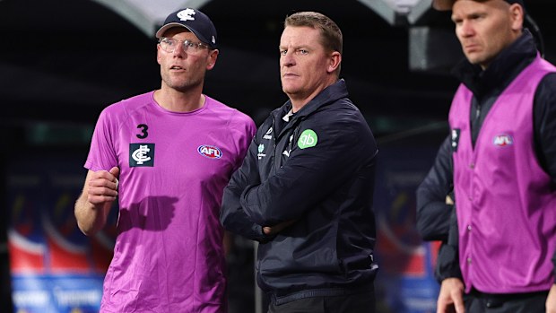 Blues coach Michael Voss watches the nightmare from the bench.