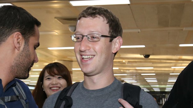 Facebook CEO Mark Zuckerberg arrives at Incheon International Airport in South Korea for discussions with Samsung. (AAP)