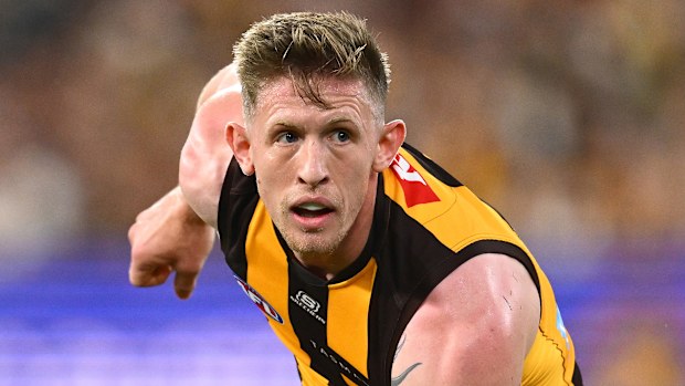 Sam Frost degli Hawks.