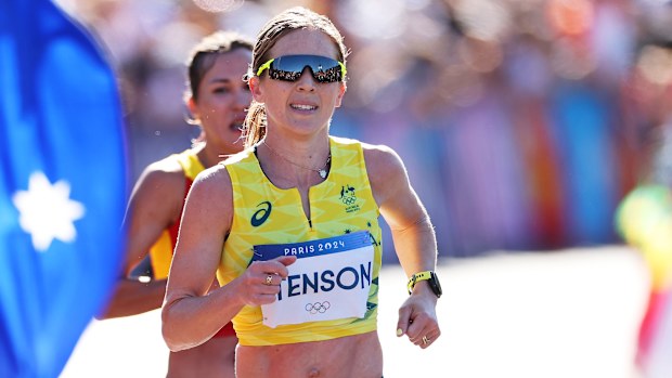 Jessica Stenson, Paris 2024 Olimpiyatları maratonunda.