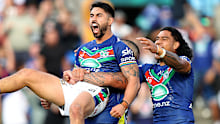Shaun Johnson of the Warriors celebrates.