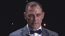 Cameron Smith became emotional when talking about his mum in his Hall of Fame speech.