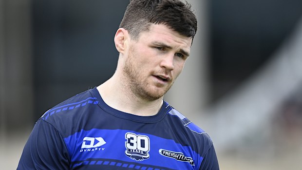 John Bateman of the Cowboys looks on during a North Queensland Cowboys NRL training session at Queensland Country Bank Stadium on January 14, 2025 in Townsville, Australia.  (Photo by Ian Hitchcock/Getty Images)