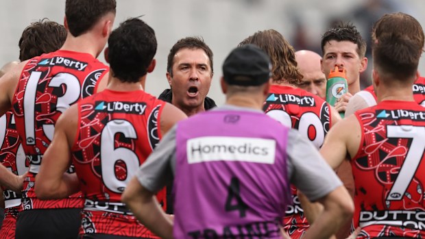 Essendon coach Brad Scott fumes.
