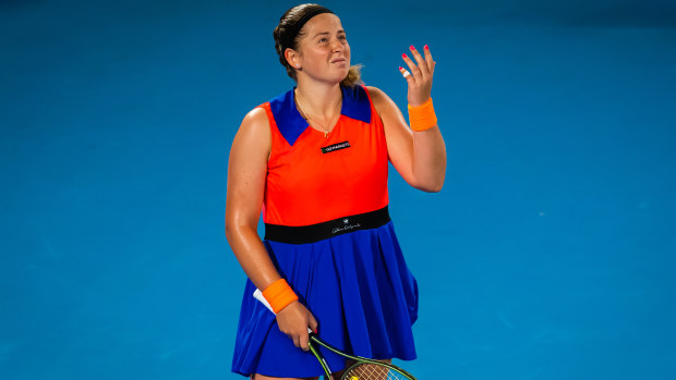 Jelena Ostapenko in action against Elena Rybakina.