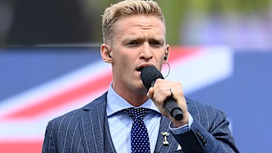 Cody Simpson sings the national anthem