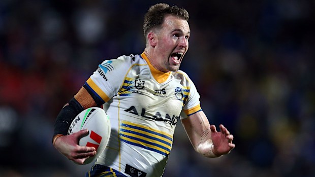 Clint Gutherson in action for the Eels against the Warriors in round 22.