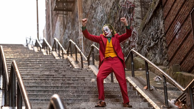 Joaquin Phoenix, Joker, movie, staircase scene