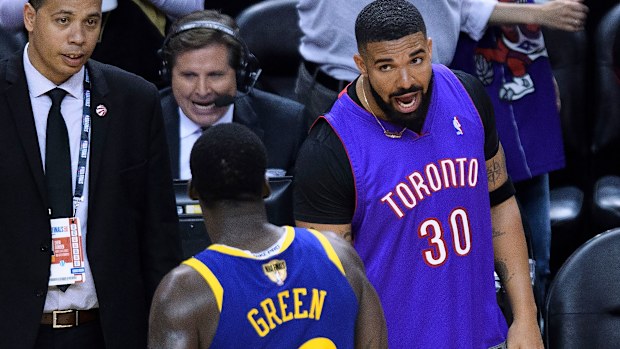 Drake verbals Draymond Green.
