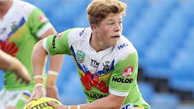 <strong>ZAC WOOLFORD</strong>