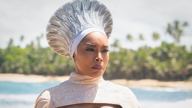 Angela Bassett